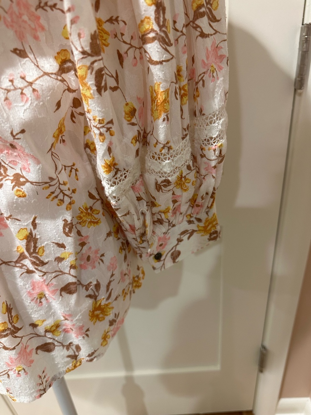Anthropologie size S Harmony Peasant Blouse in Yellow, Brown, and Pink Floral - Picture 8 of 15